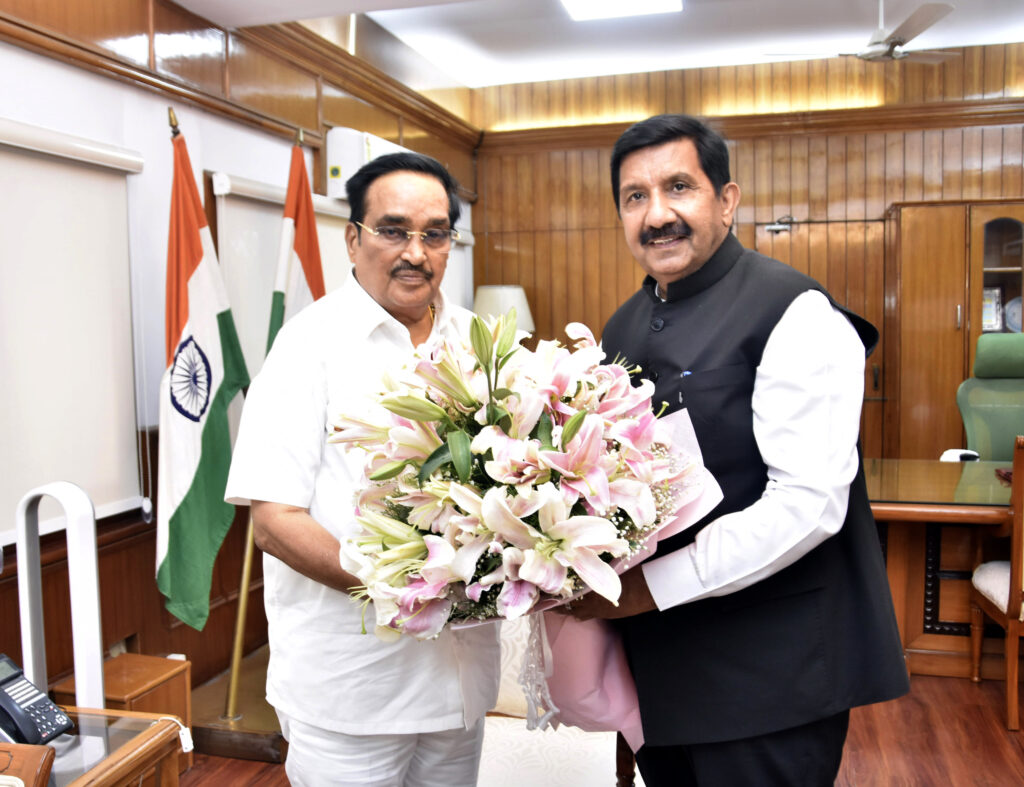 जल आपूर्ति और सिंचाई परियोजनाओं के लिए केन्द्र दें धनराशि : उप-मुख्यमंत्री