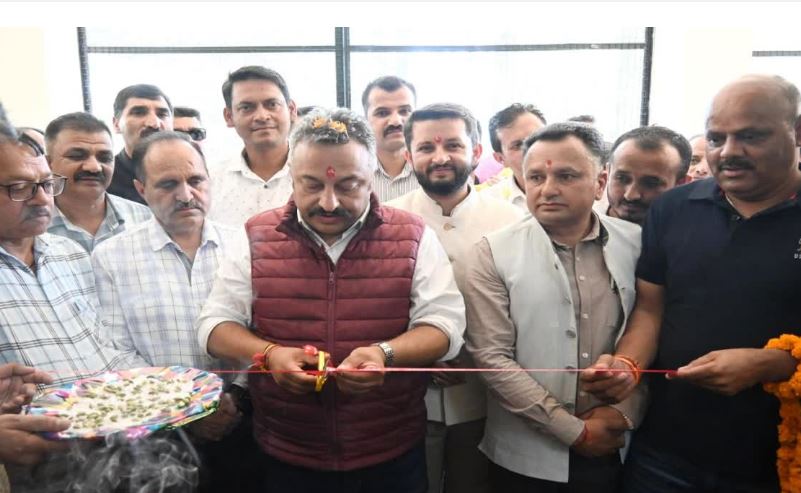 वित्तीय परिस्थितियों और राजनीतिक संकट के बावजूद कांग्रेस कर रही प्रदेश में अभूतपूर्व विकास : रोहित ठाकुर