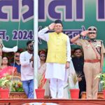 मुख्यमंत्री पुष्कर सिंह धामी ने 78वें स्वतंत्रता दिवस पर किया ध्वजारोहण
