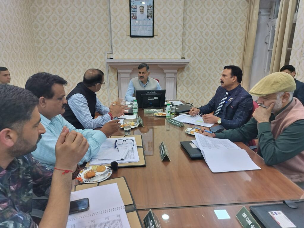 राजेश धर्माणी की अध्यक्षता में हुई हिमुडा के निदेशक मंडल की बैठक