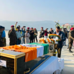 आपदा ने घर छीना, आतंकवाद ने बेटा