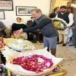 सीएम सुक्खू ने पूर्व प्रधान मंत्री डॉ मनमोहन सिंह को दी श्रद्धांजलि