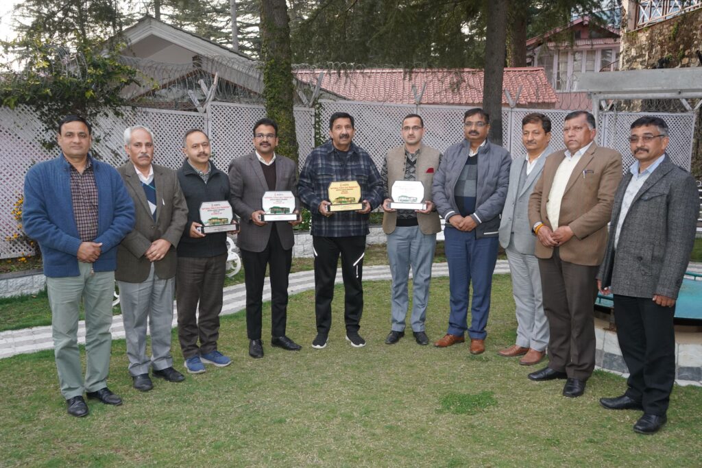 उप-मुख्यमंत्री ने चार राष्ट्रीय पुरस्कार जीतने पर परिवहन निगम को दी बधाई