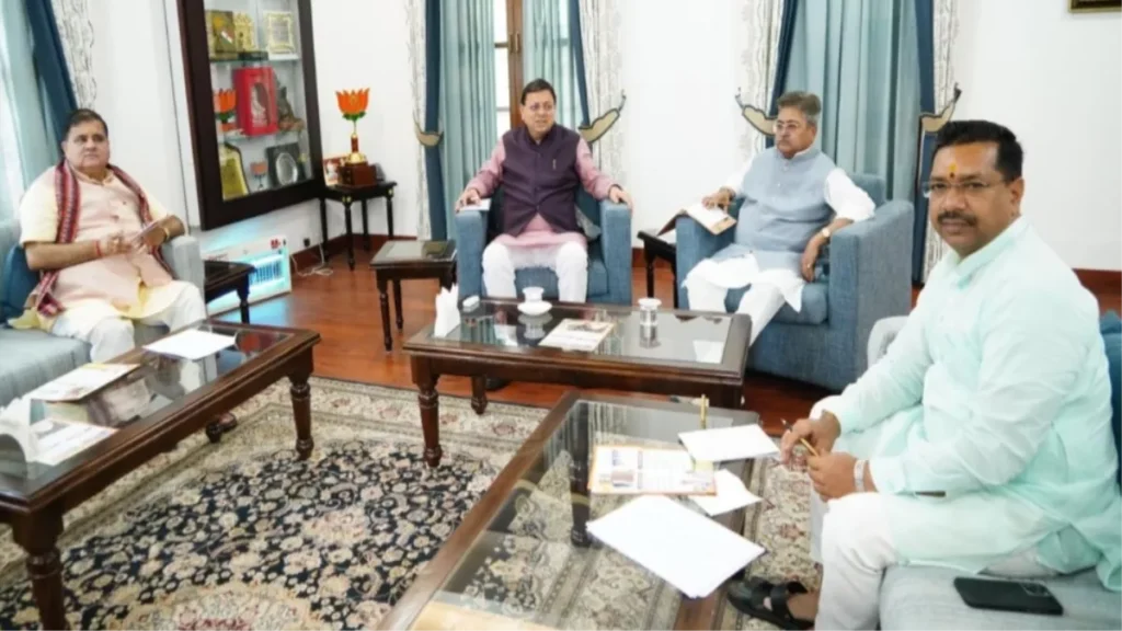 त्रिस्तरीय पंचायत चुनाव में कार्यकर्ताओं को लड़ाएगी भाजपा