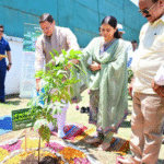 मुख्यमंत्री आवास में लगाया गया सीता अशोक का पौधा