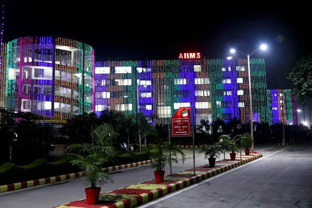 AIIMS में करोड़ों का घोटाला, CBI ने पूर्व निदेशक समेत तीन पर केस दर्ज